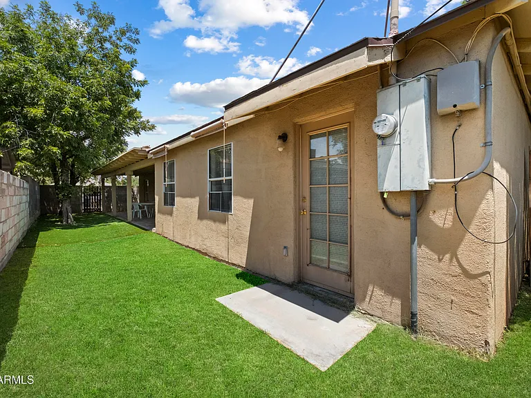 1001 S Roosevelt St — Photo 23