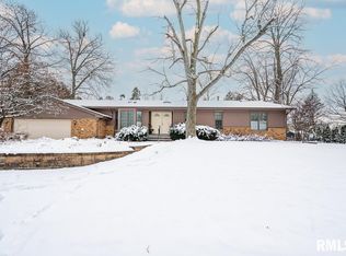 3904 25th Avenue Ct, Rock Island, IL 61201