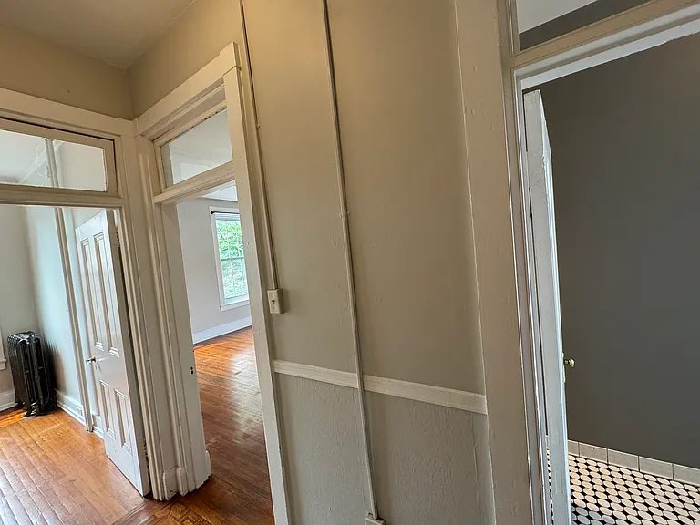 211 E King St #2 — Photo 4