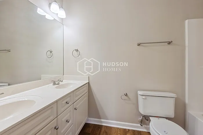 1135 Avalon Dr — Photo 14