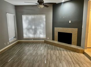 3100 Walnut Bend Ln APT 123, Houston, TX 77042