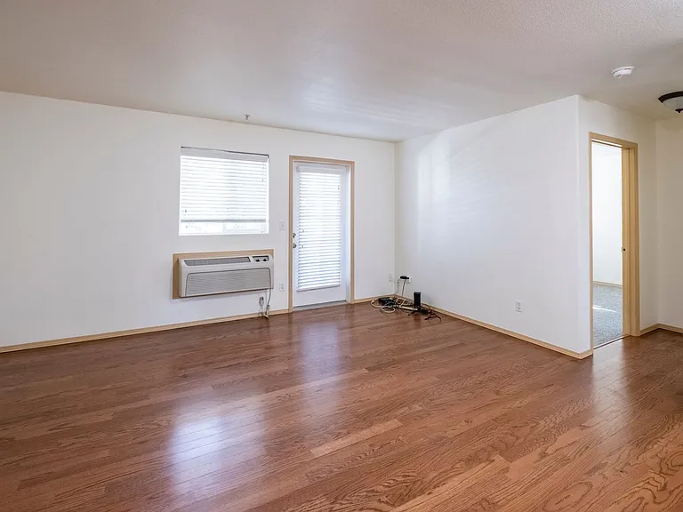 304 N Greensferry Rd #208 — Photo 8