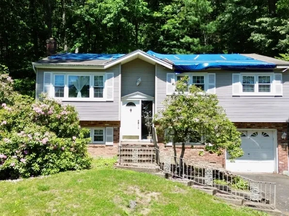 36 Paderewski Rd, Jefferson Twp., NJ 07438