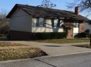 10056 Elba Ln, Saint Louis, MO 63137