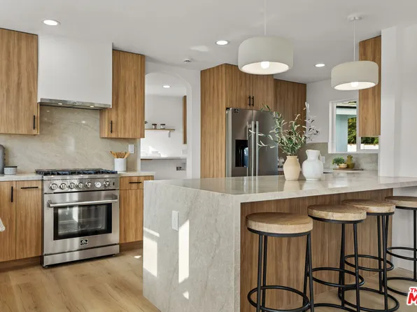 4151 W 63rd St, Los Angeles, CA 90043