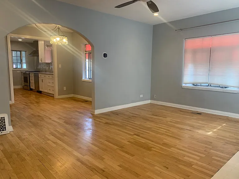 2222 S Acoma St — Photo 4