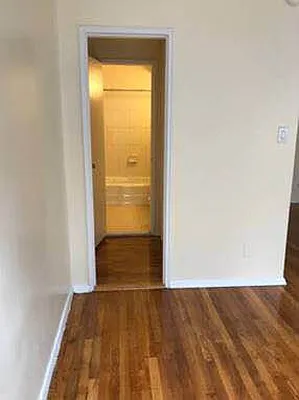 Rented by Smart NY Realty LLC | media 16