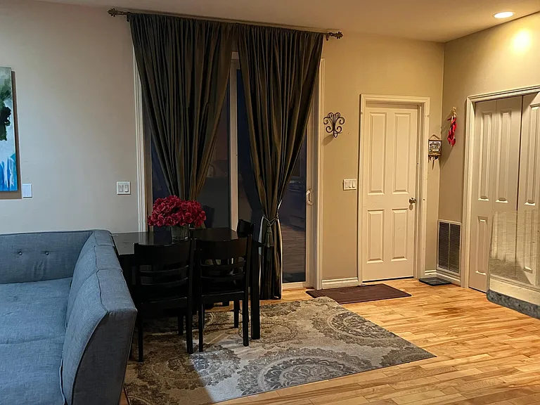 19128 NE 65th Way — Photo 17
