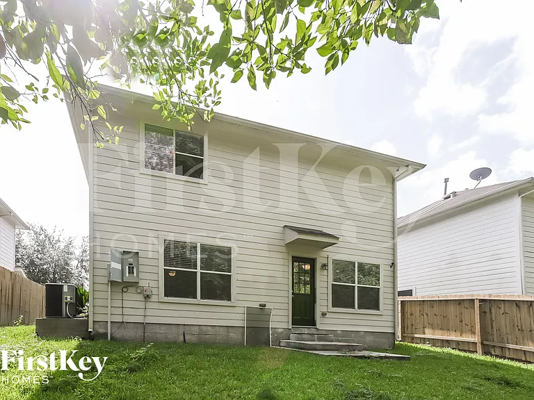 2911 Cypress Island Dr — Photo 15
