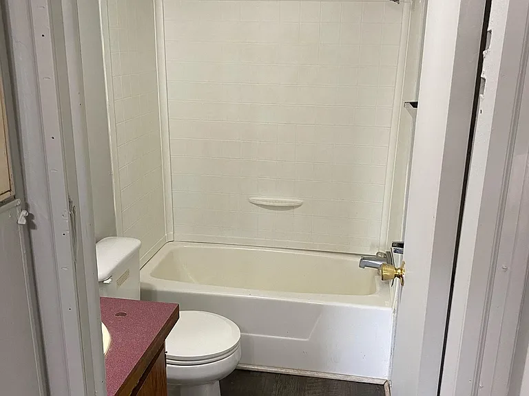 2109 Frontier Way NW — Photo 5