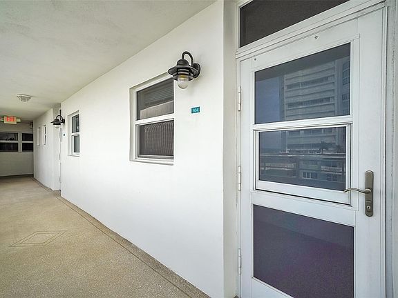 3rd image of 1770 S Ocean Boulevard #604
