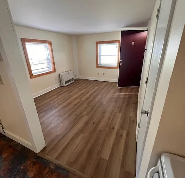 14 Hoyt Ln #14B — Photo 3