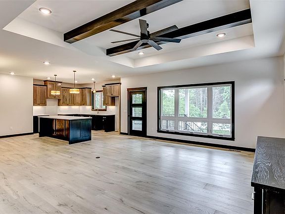 3rd image of 1921 Legacy Drive