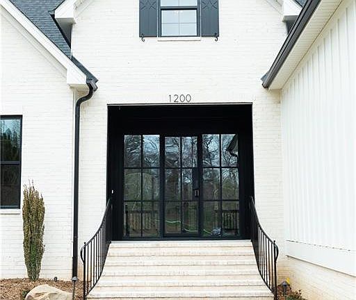 5th image of 1200 Devlin Ct