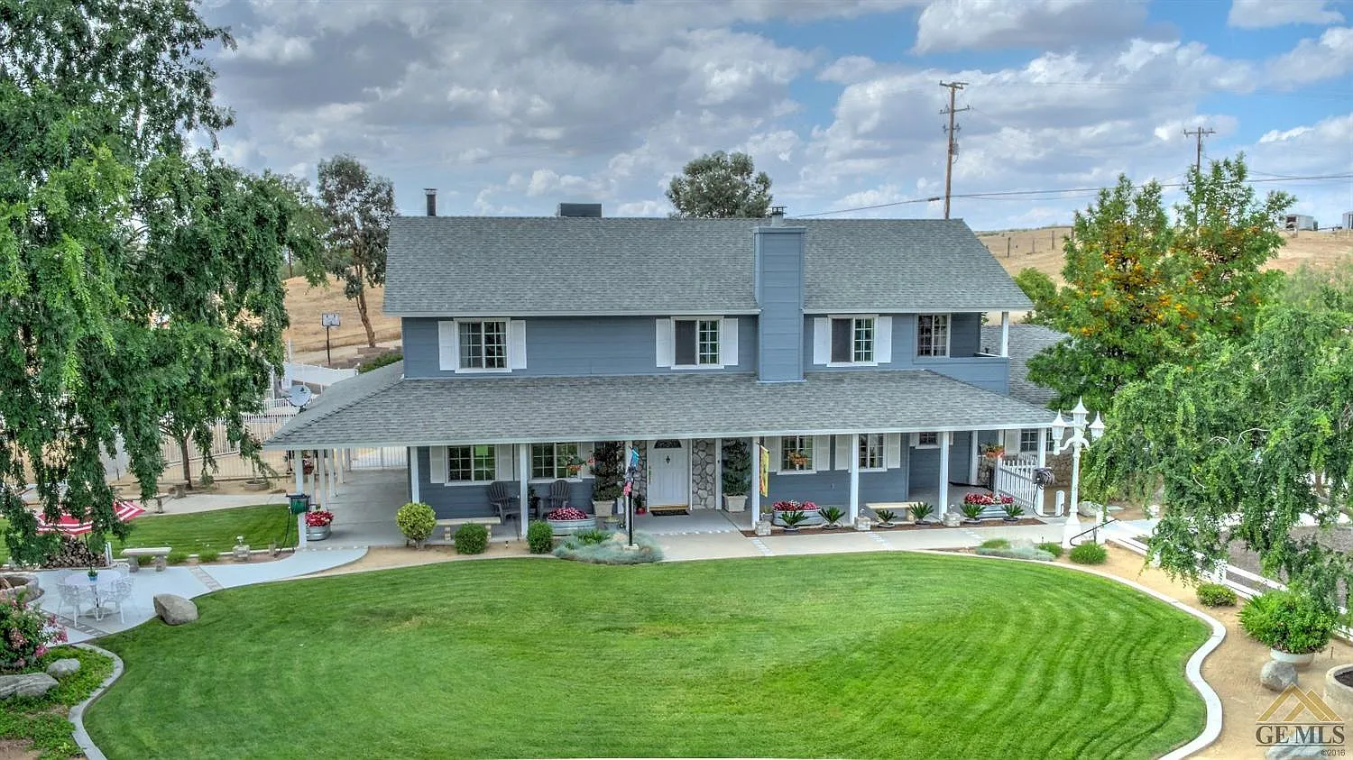 10745 Grayson Ln photo 1