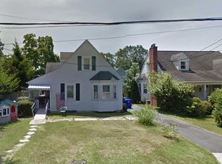 4608 8th St S, Arlington, VA 22204