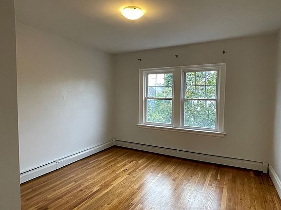 4th image of 235 Lafayette St APT 3