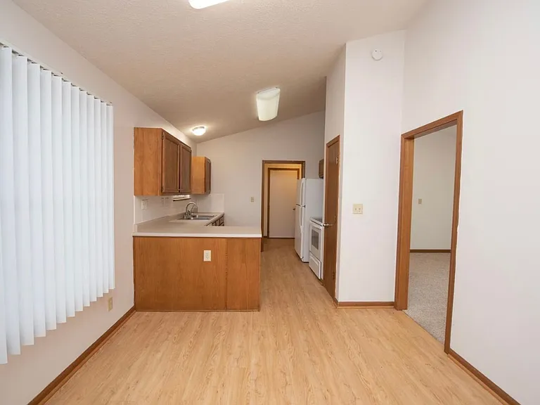 2611 Manchester St — Photo 7