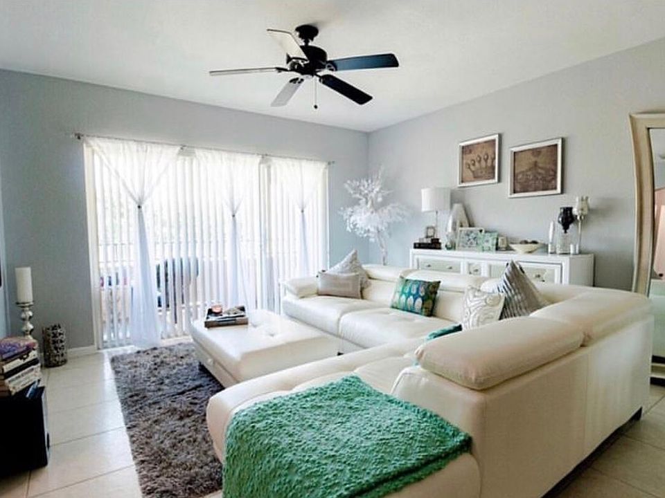 1st image of 502 Belmont Pl #502