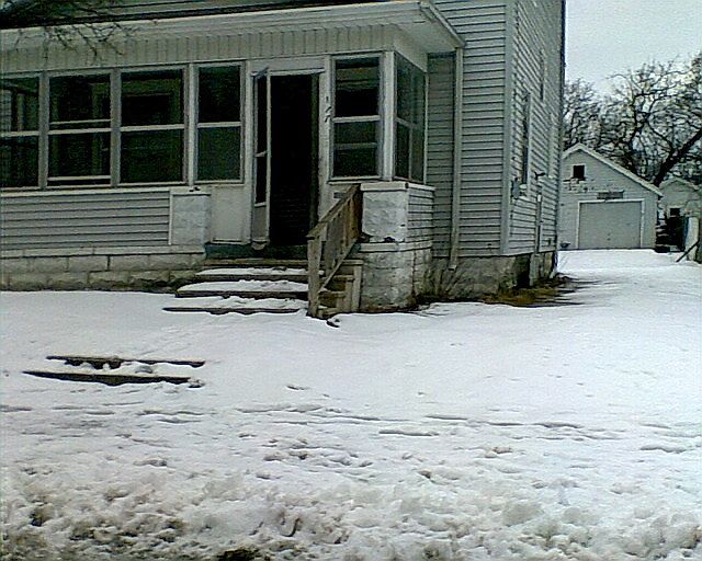 2nd image of 117 W Robinson St