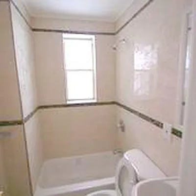 Rented by REAL New York | media 38