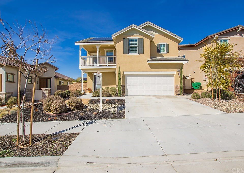 1st image of 31918 Straw Lily Dr