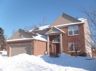 381 Quail Ridge Ct, Waterford, MI 48327