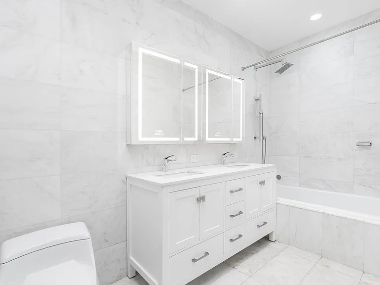 75 Wall St #35R — Photo 8