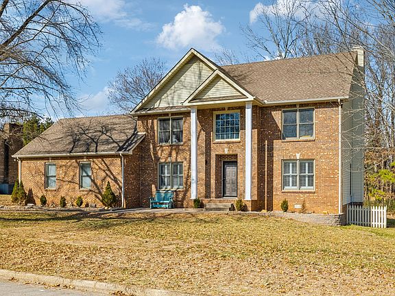 4th image of 213 Longwood Ln