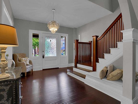 2nd image of 3625 Russell Blvd