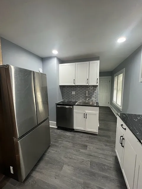 216 Bassett St - 2 — Photo 4