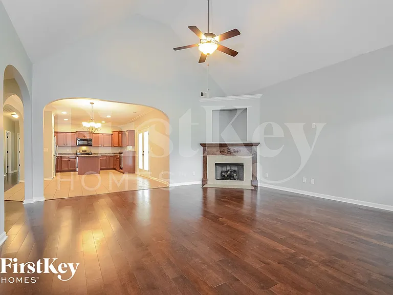 8253 Owen Park Dr — Photo 3