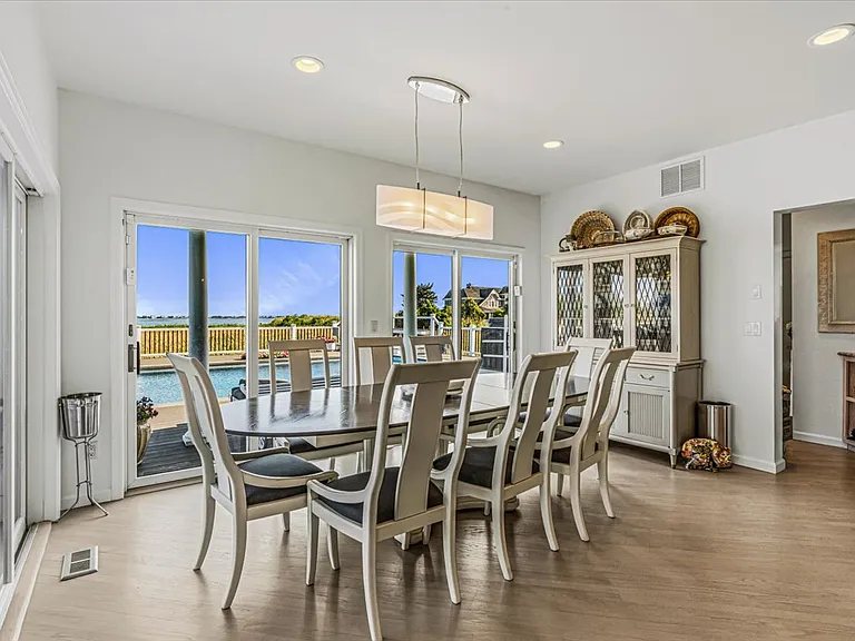 Bay Meadow Ln — Photo 13