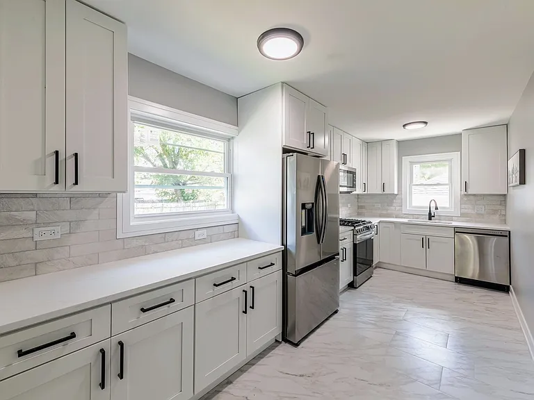 1805 Hovland Ct — Photo 4