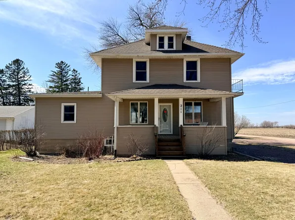 211 N Grove St, Okabena, MN 56161