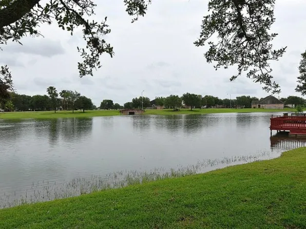 26 Crest Gate, Houston, TX 77082