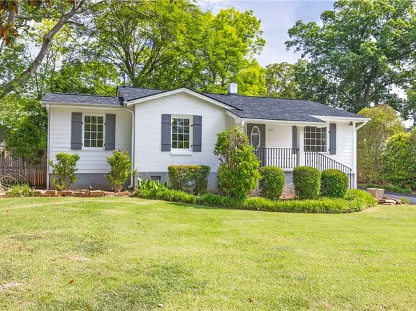 1039 Ridgecrest Dr SE, Smyrna, GA 30080