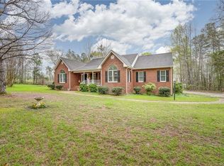 925 Dispatch Rd, Quinton, VA 23141