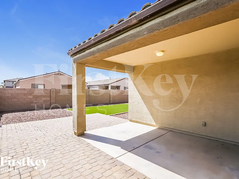 38105 W Isabella Ln — Photo 13