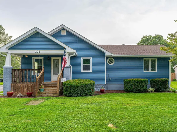 225 S Washington St, Lincoln, IL 62656