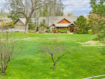3070 Sand Creek Rd, Grants Pass, OR, 97527