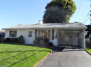 106 S Queen Anne Dr, Fairless Hills, PA 19030