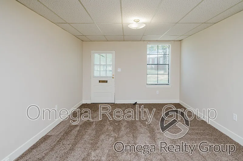 9th Ave Apartments — Photo 4