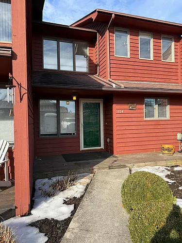 304 Persimmon Way Photo 1