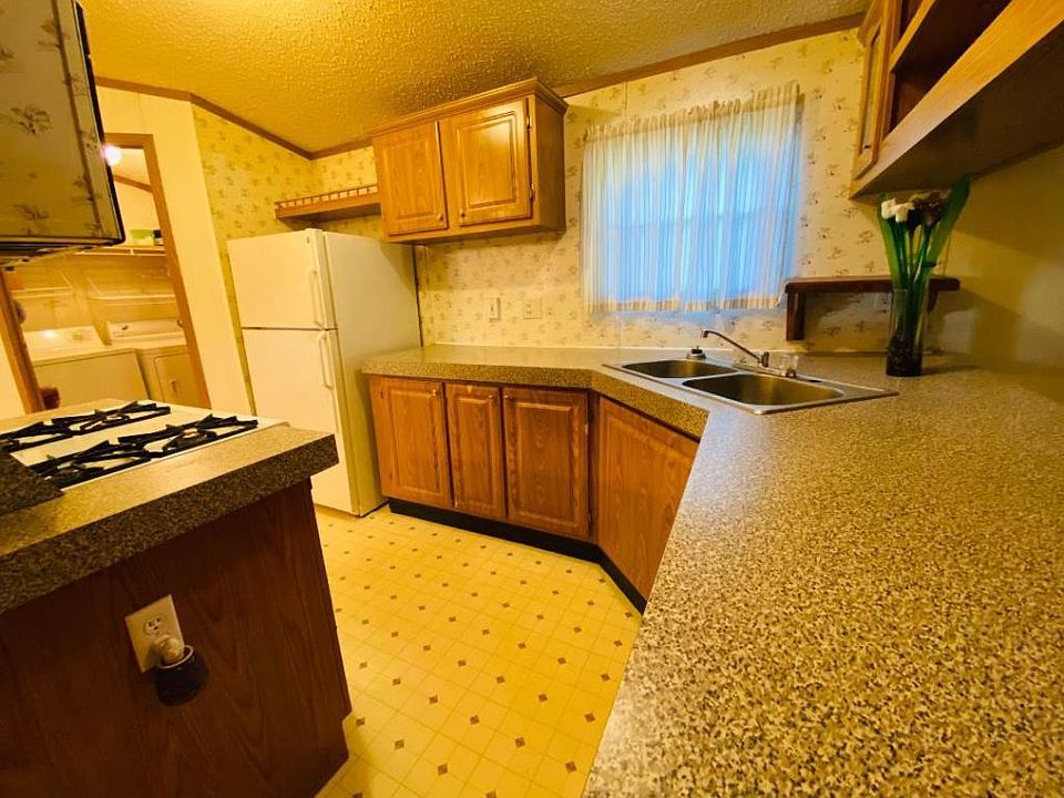 85 Mohawk Dr, Dwight, IL 60420 Zillow