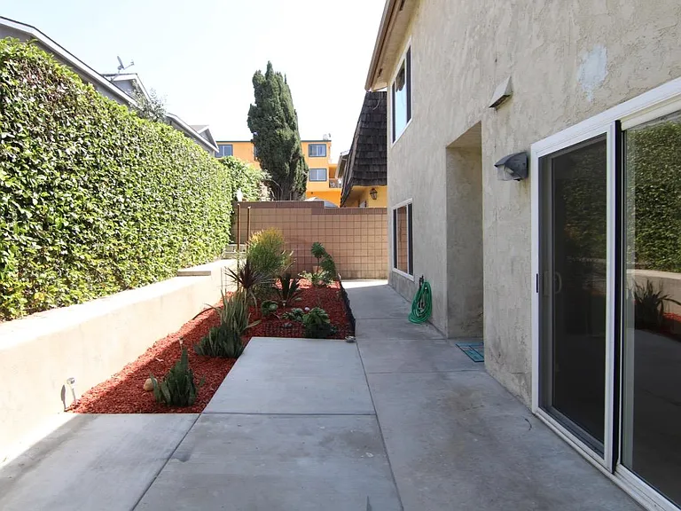 2651 E Wall St #4 — Photo 18