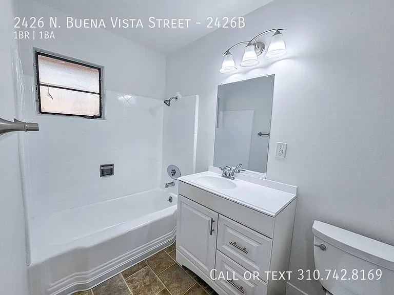 2426 N Buena Vista St #2426B — Photo 18