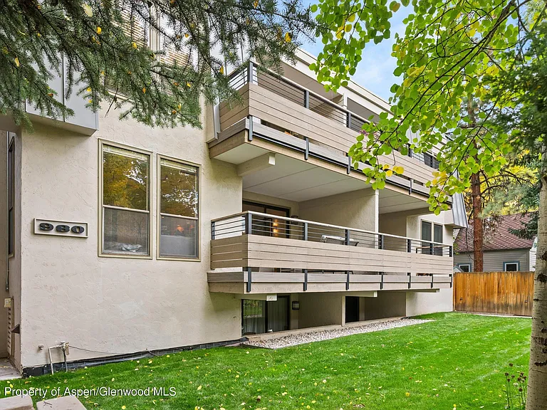 980 E Hyman Ave #3 — Photo 25