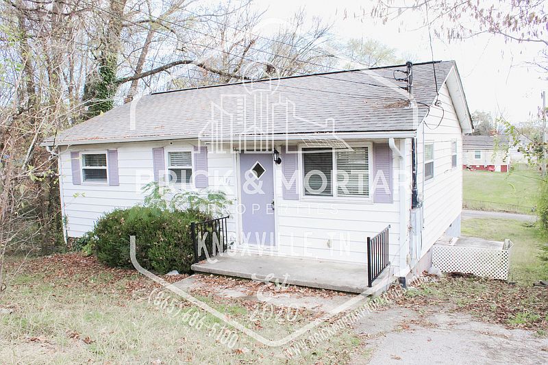 1st image of 176 Chickamauga Ave