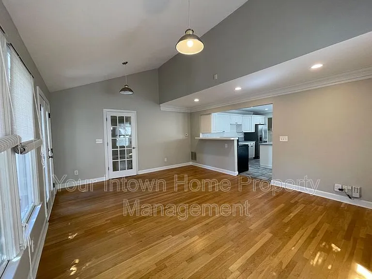 1207 Oglethorpe Ave — Photo 17